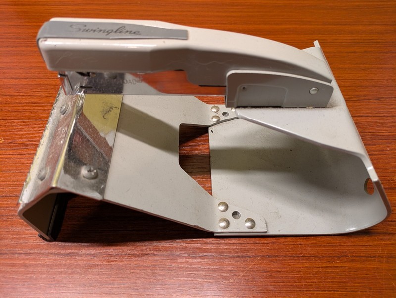 SWINGLINE 615 SADDLE STAPLER BOOKLET MAKER GRAY WOKS ZINE PAMPHLET SPINE FOLDED gallery