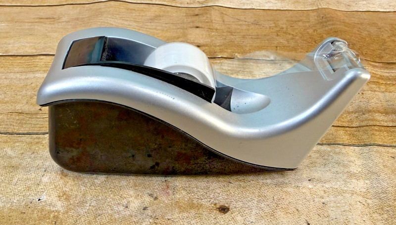 Scotch Desktop Tape Dispenser Silvertech Two Tone C60-ST